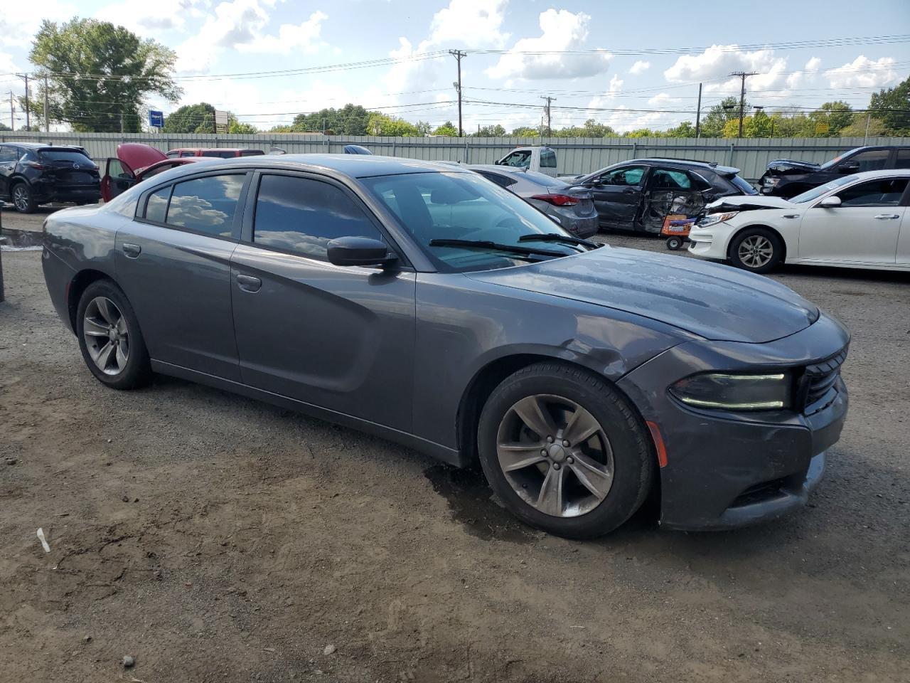 2016 Dodge Charger Sxt - Фото 4