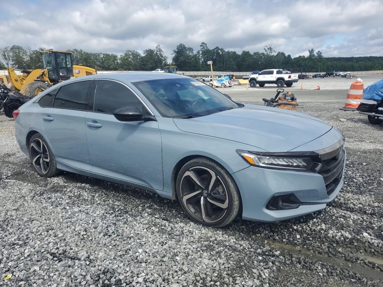 2022 Honda Accord Sport - Image 4