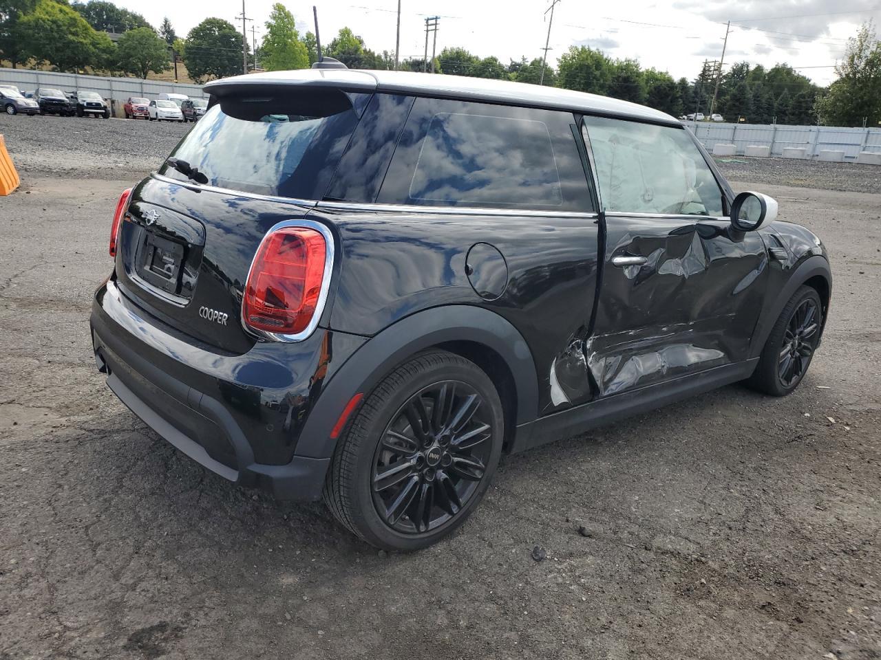 2022 Mini Cooper - Фото 3