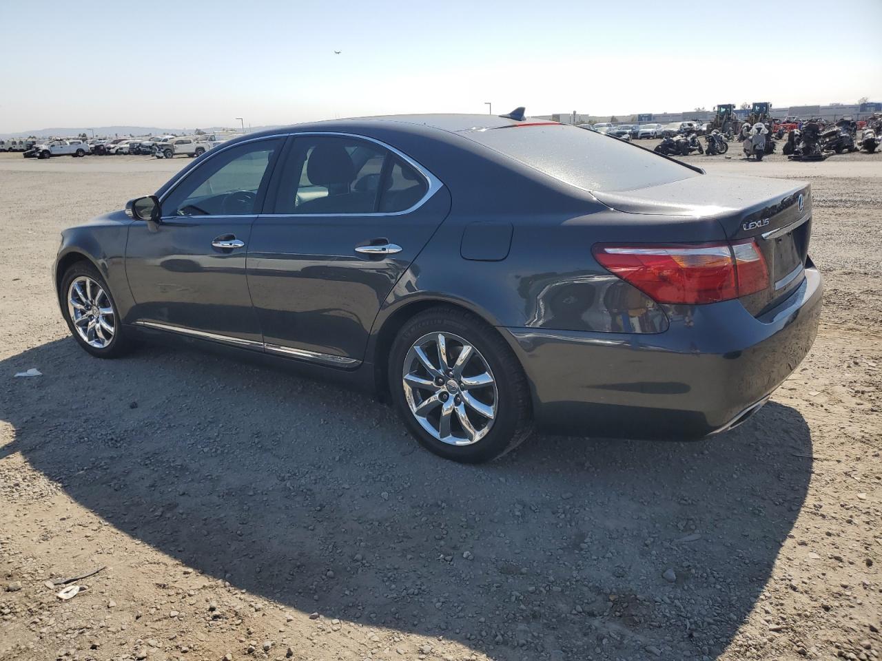 2010 Lexus Ls 460 - Фото 2