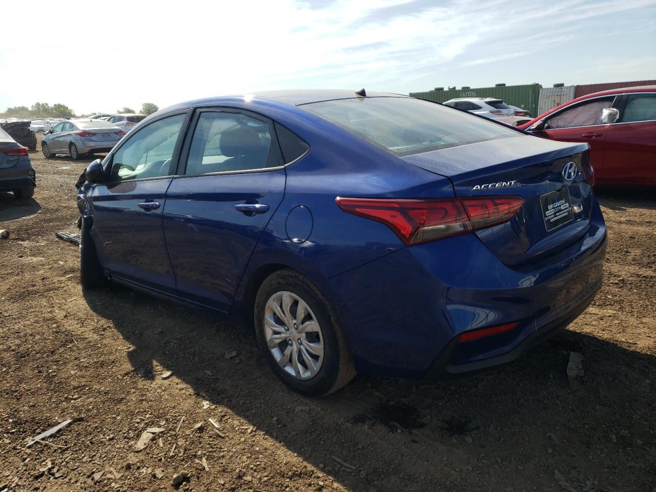 2022 Hyundai Accent Se - Фото 2