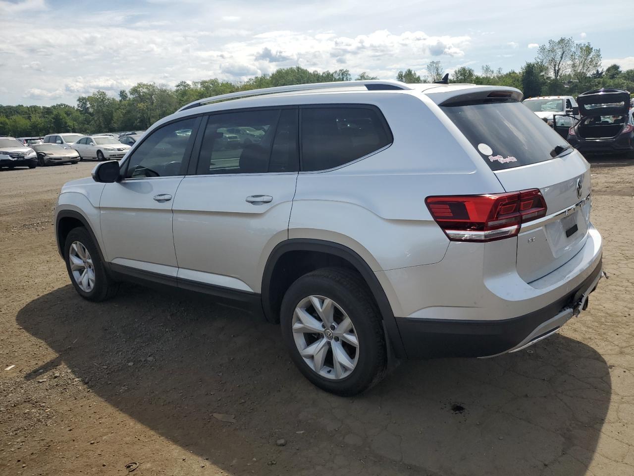 2018 Volkswagen Atlas Se - Фото 2