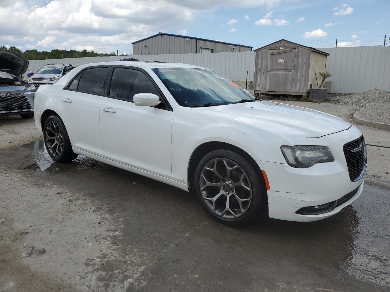 2016 Chrysler 300 S - Image 4