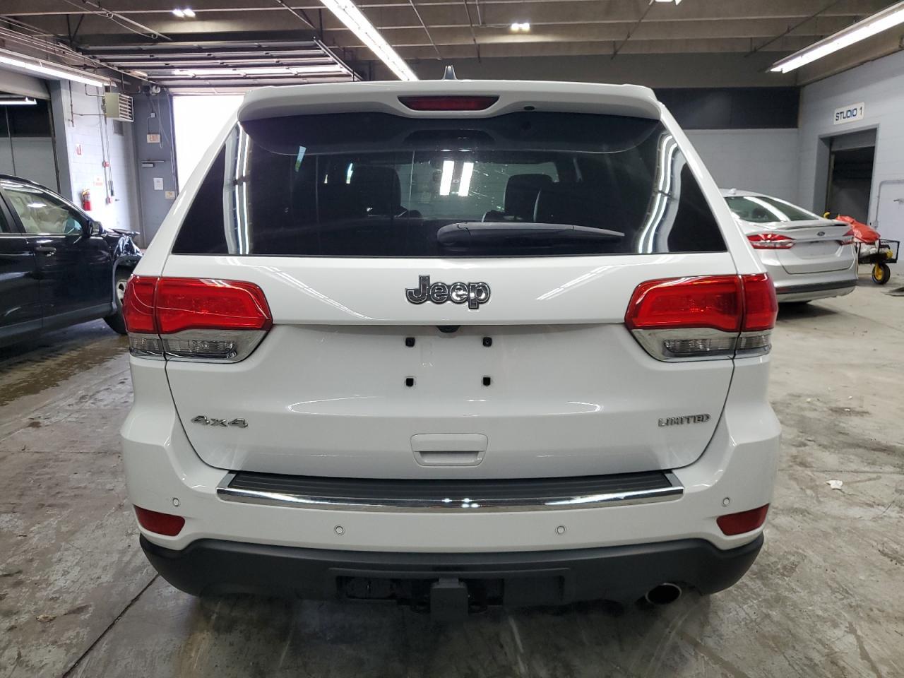 2018 Jeep Grand Cherokee Limited - Image 6