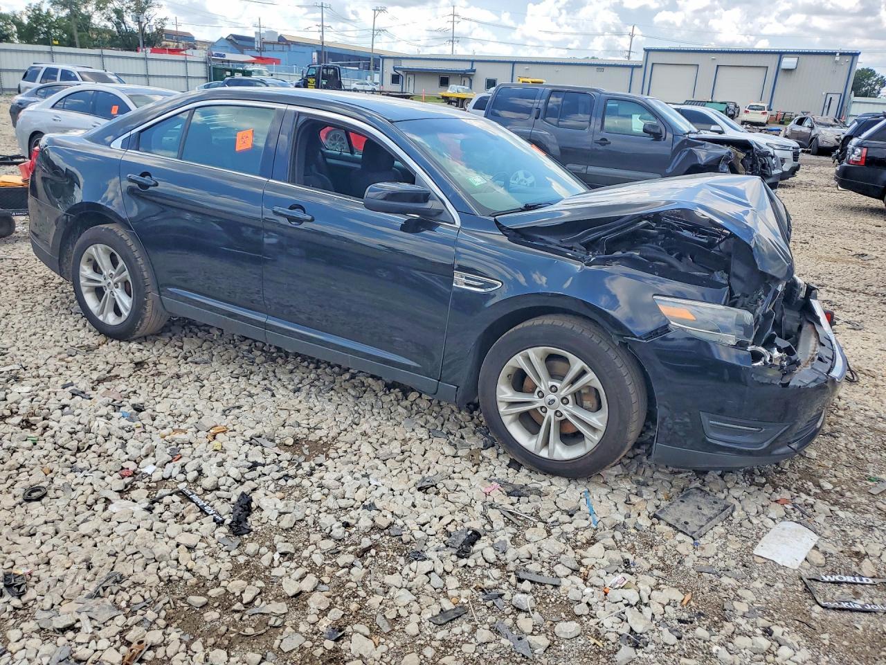 2016 Ford Taurus Sel - Фото 4
