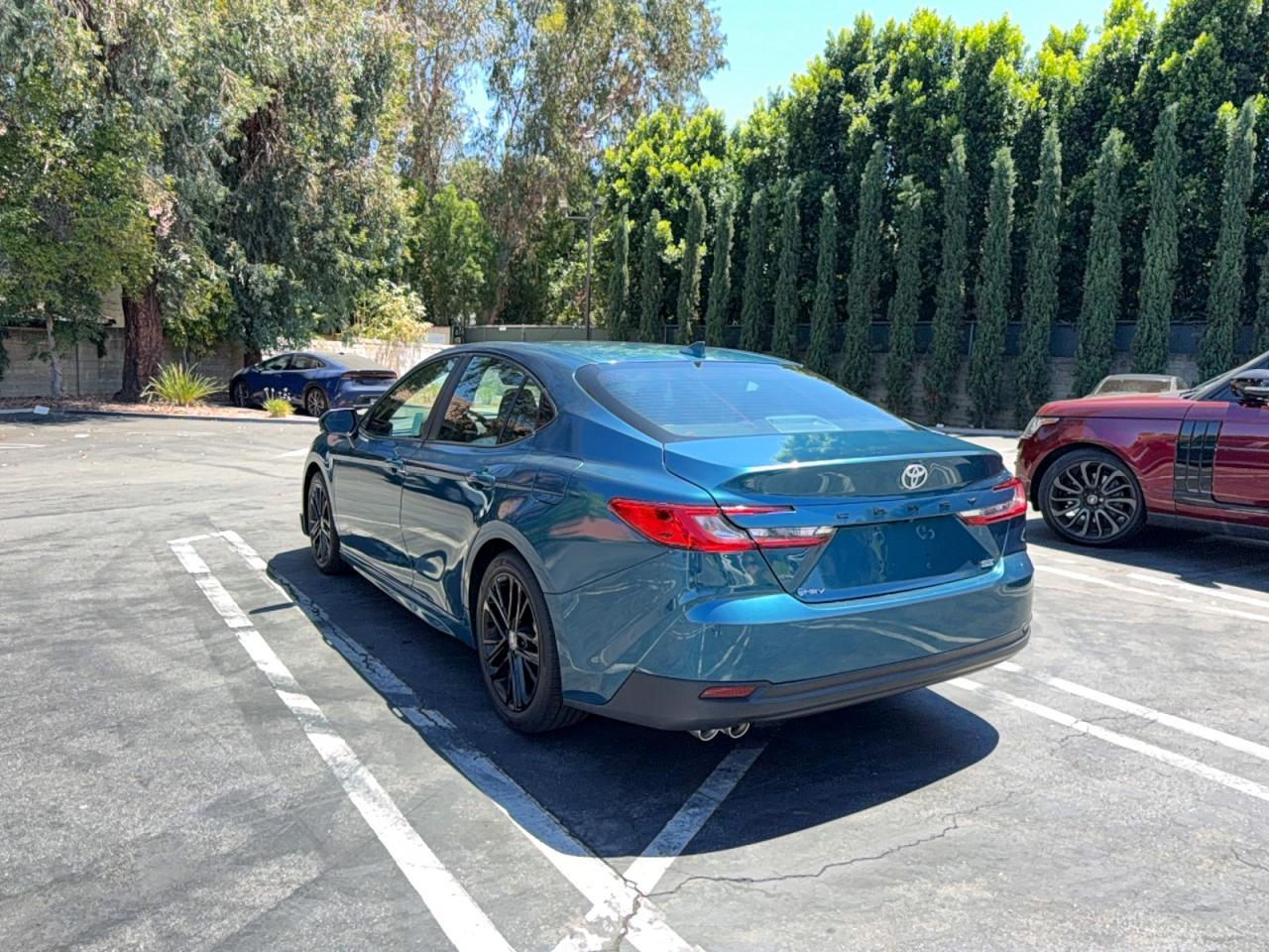 2026 Toyota Camry Se - Image 3