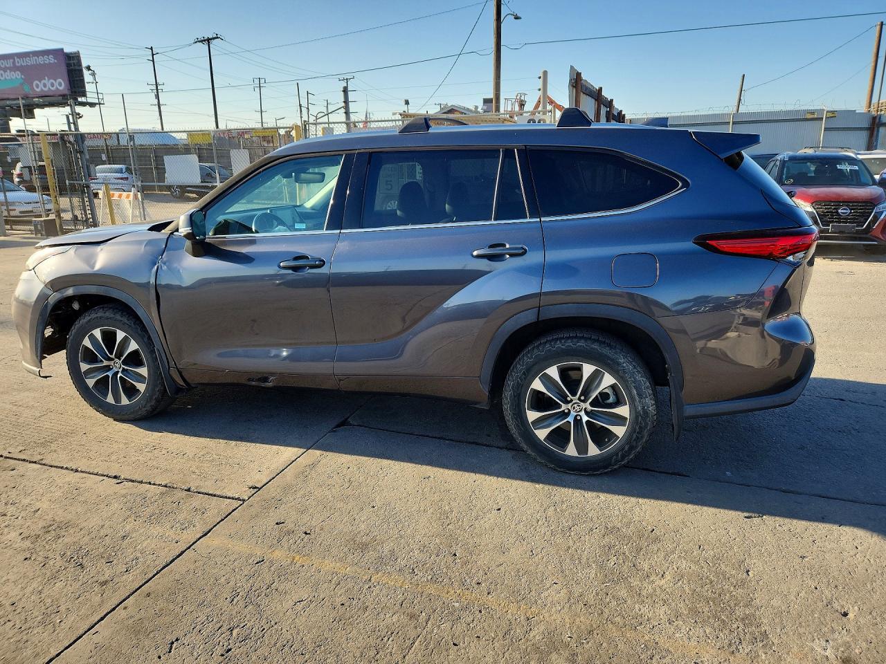 2020 Toyota Highlander Xle - Фото 2