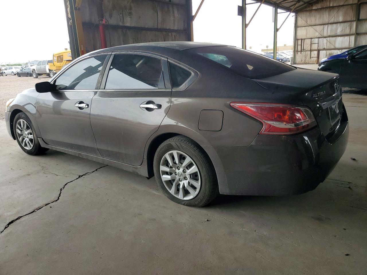 2013 Nissan Altima 2.5 - Фото 2