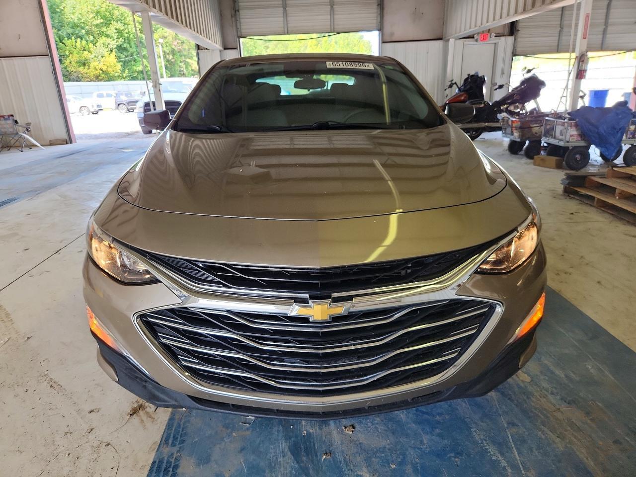 2023 Chevrolet Malibu Ls - Фото 5