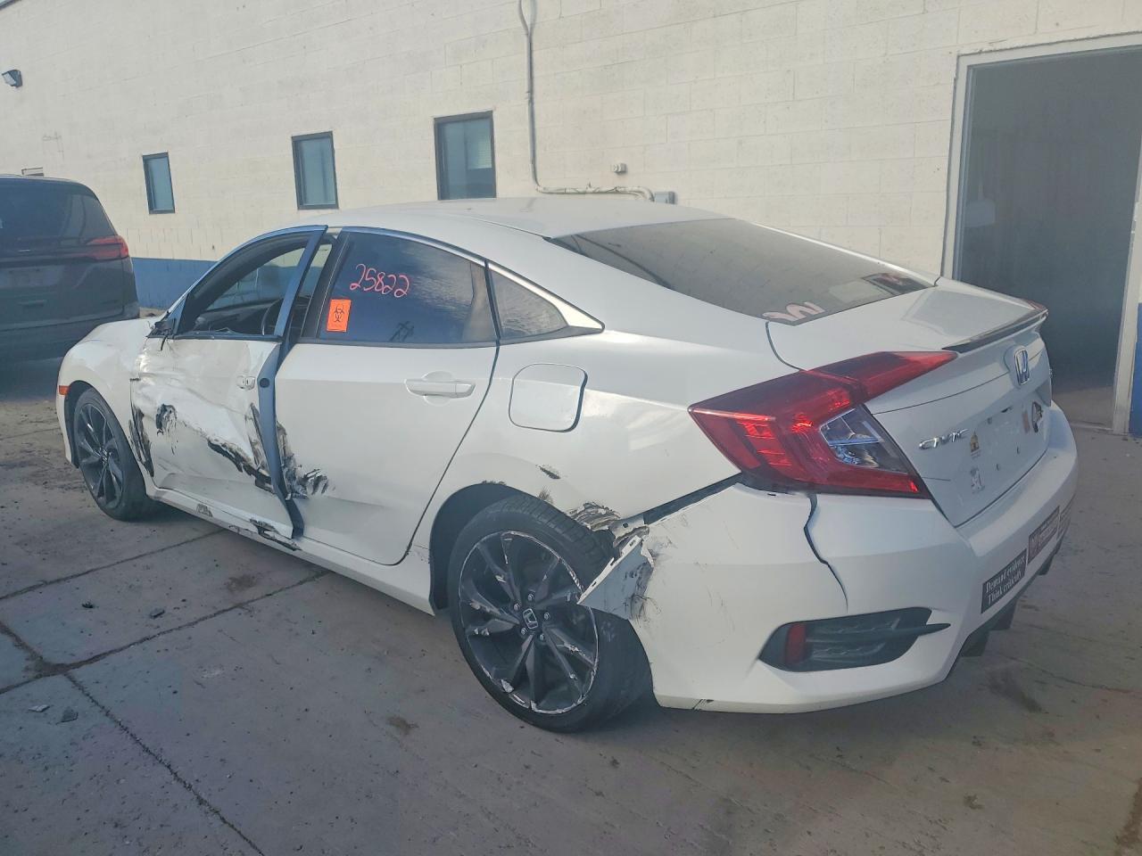 2019 Honda Civic Sport - Фото 2