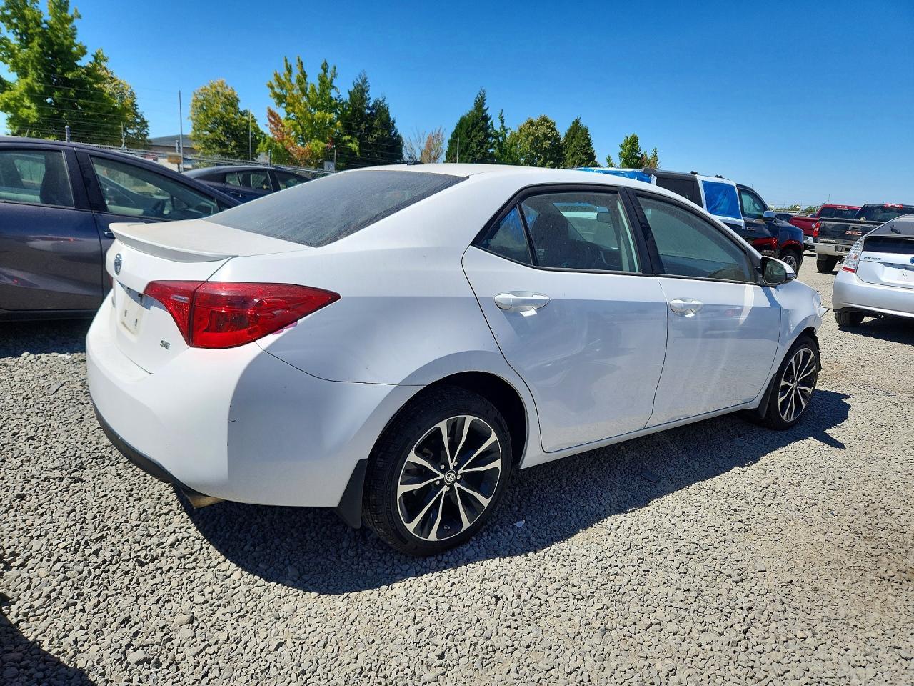 2017 Toyota Corolla Se - Фото 3