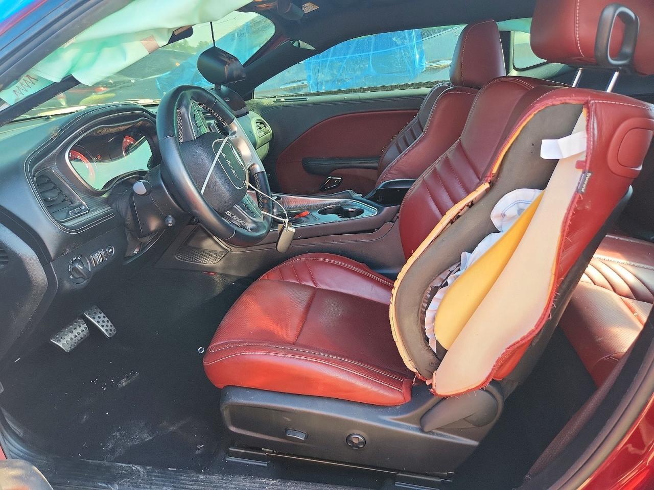 2022 Dodge Challenger - Фото 7