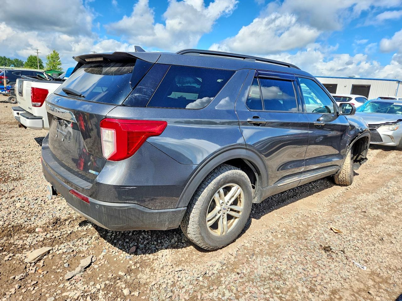 2020 Ford Explorer Xlt - Image 3