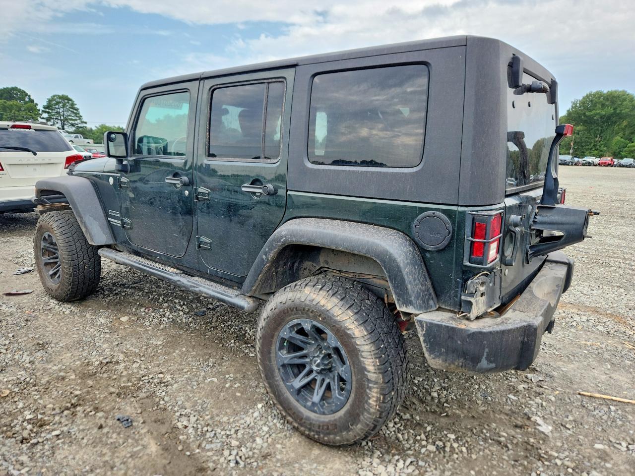 2010 Jeep Wrangler Unlimited Sport - Фото 2