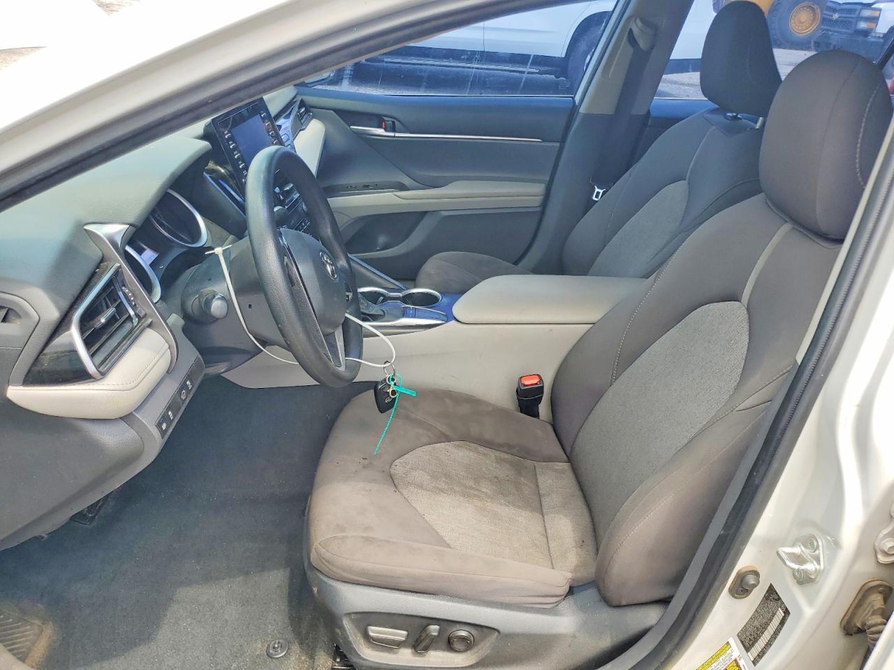 2023 Toyota Camry Le - Фото 7