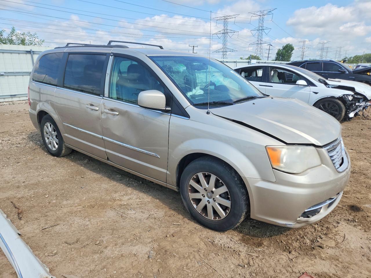 2014 Chrysler Town & Country Touring - Фото 4