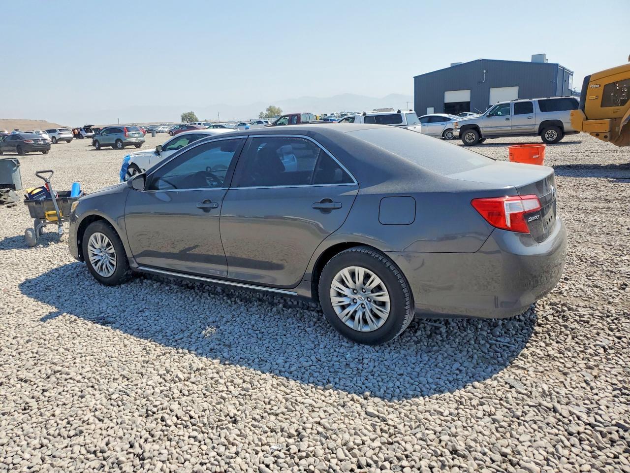 2012 Toyota Camry Le - Image 2