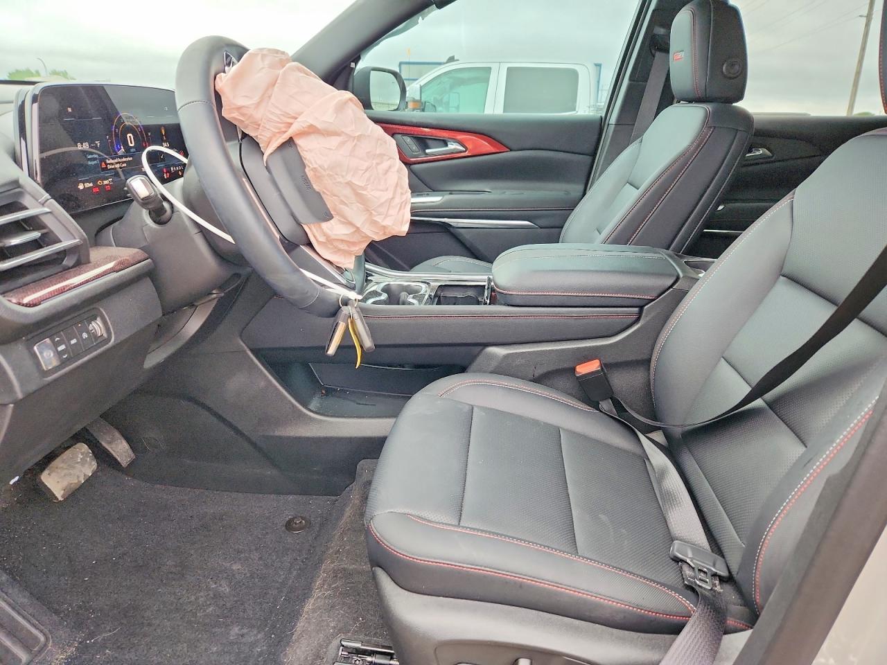 2026 Chevrolet Traverse Z71 - Image 7