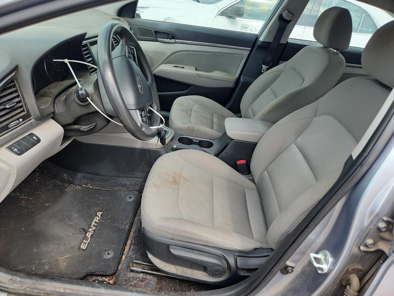 2017 Hyundai Elantra Se - Фото 7