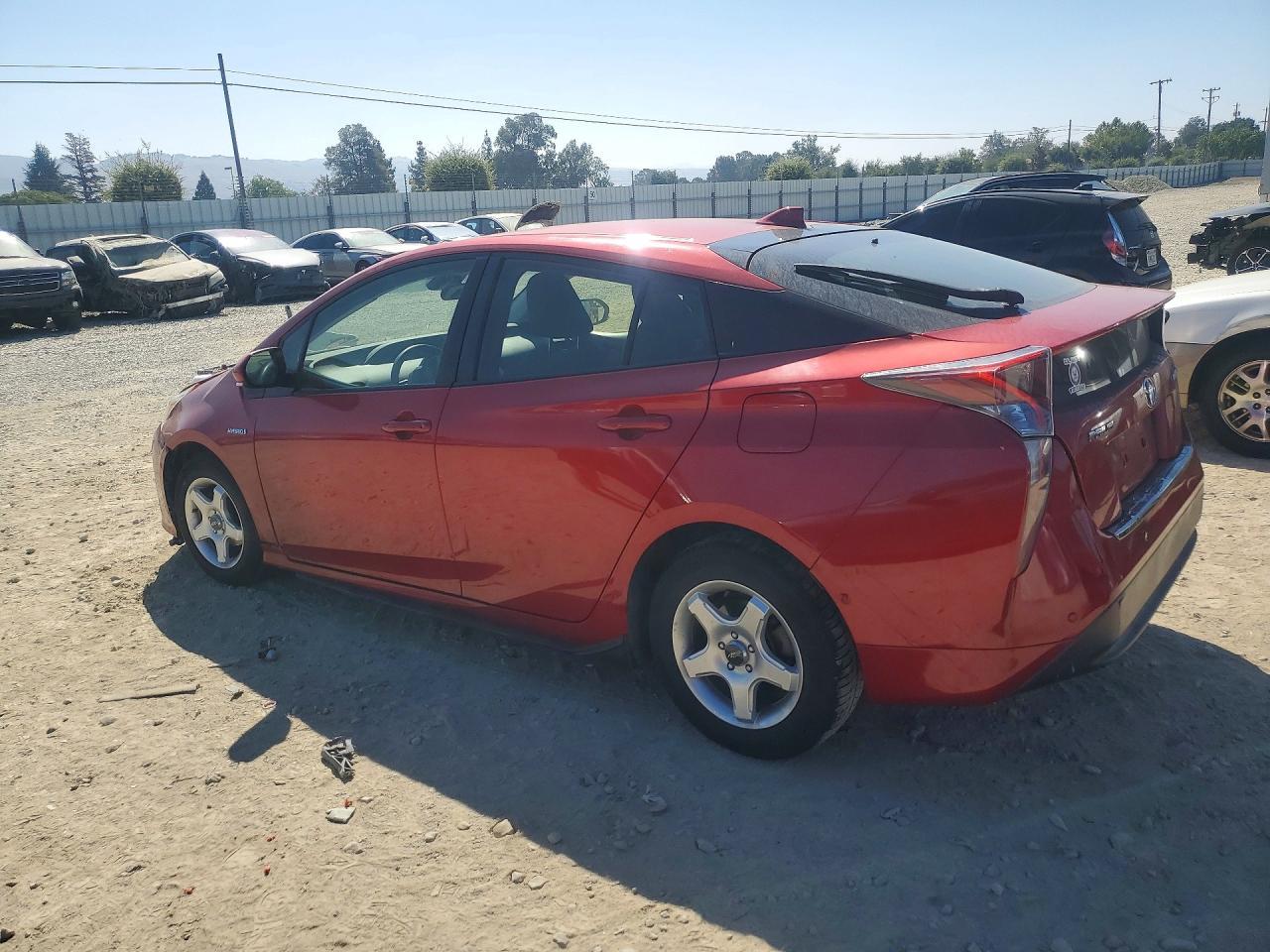 2017 Toyota Prius Two - Фото 2