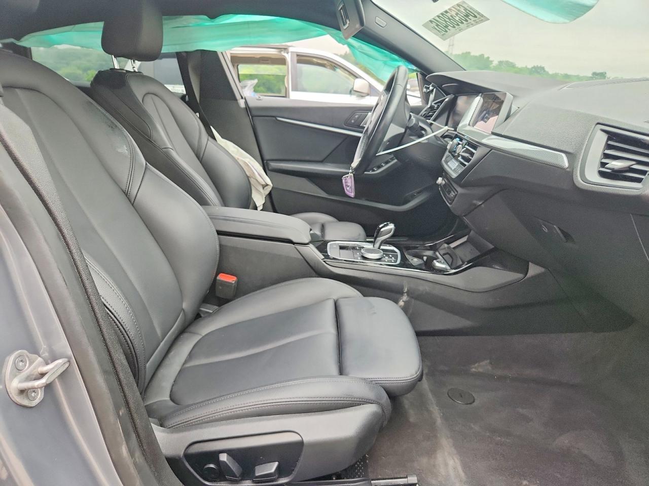 2024 BMW 228Xi - Фото 7
