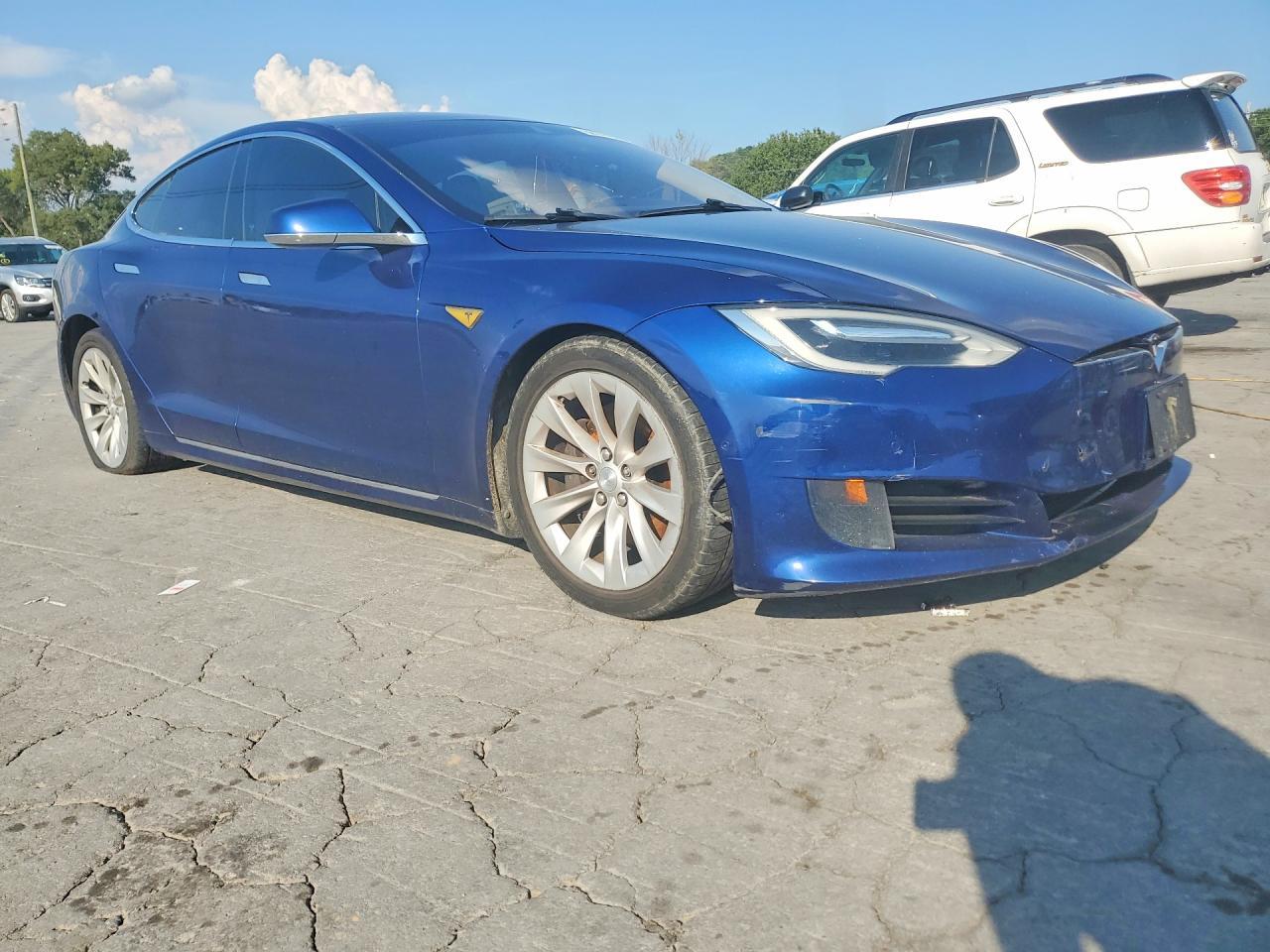 2016 Tesla Model S - Image 4