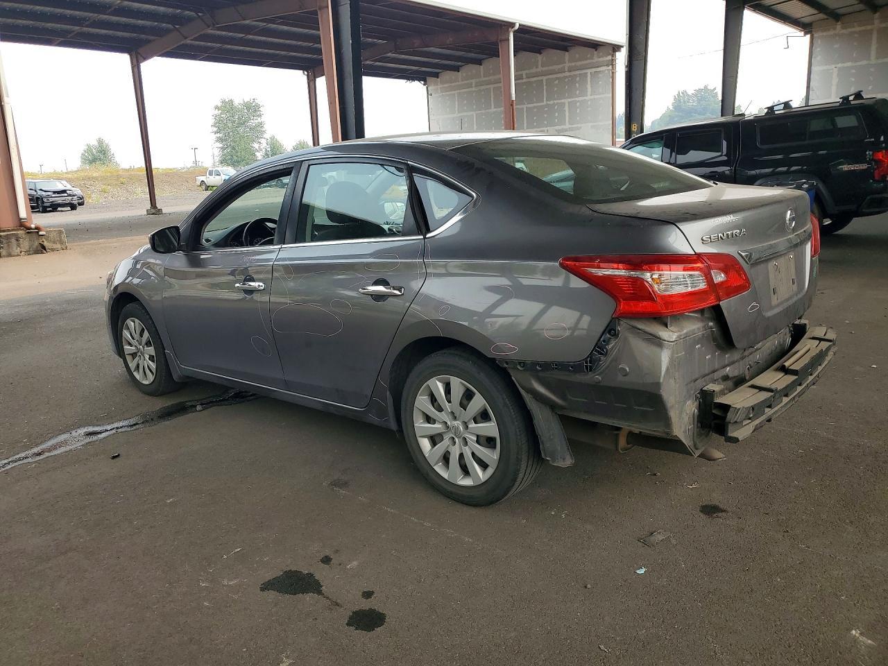 2017 Nissan Sentra S - Фото 2