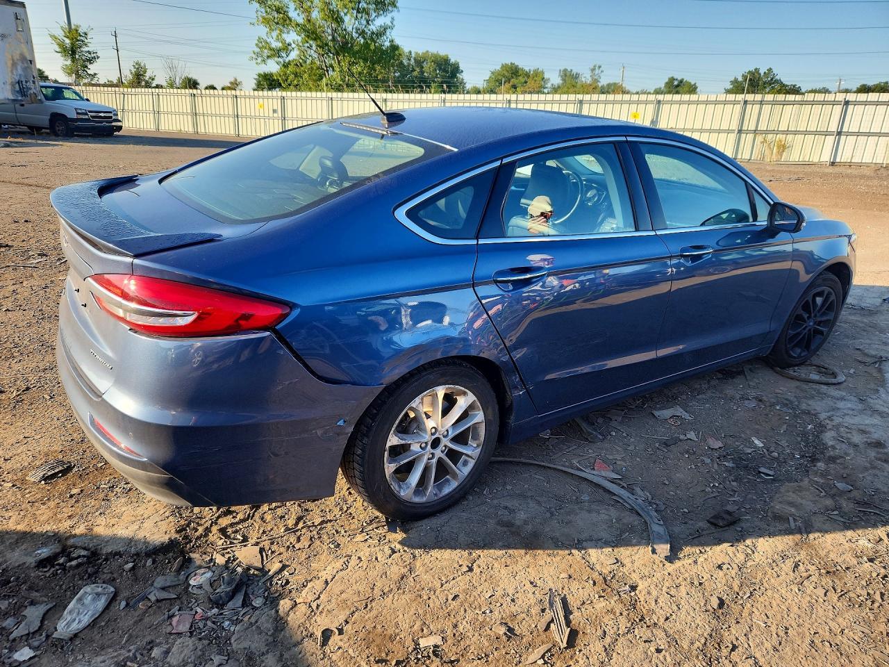 2019 Ford Fusion Titanium - Фото 3