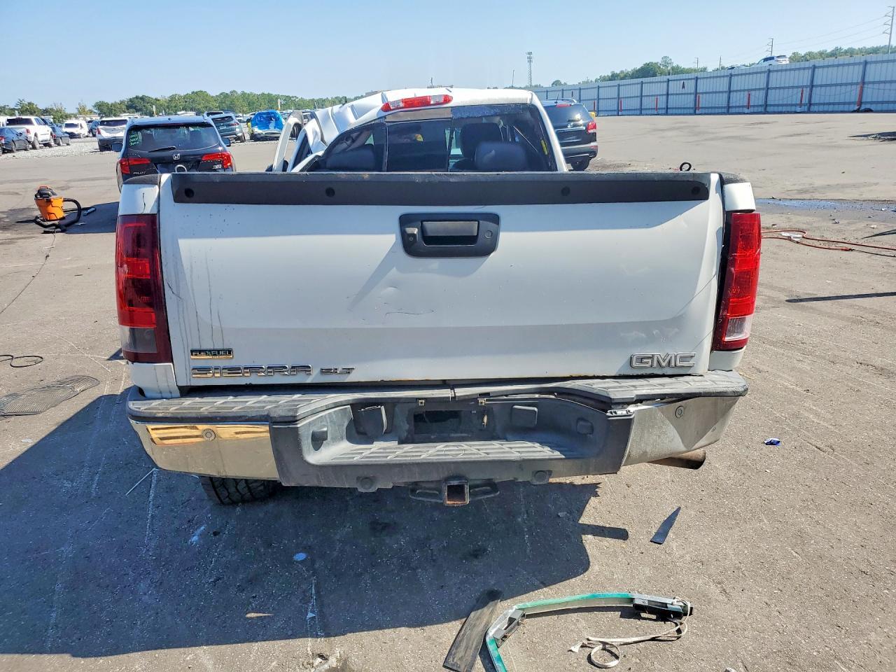 2011 GMC Sierra K1500 Slt - Image 6
