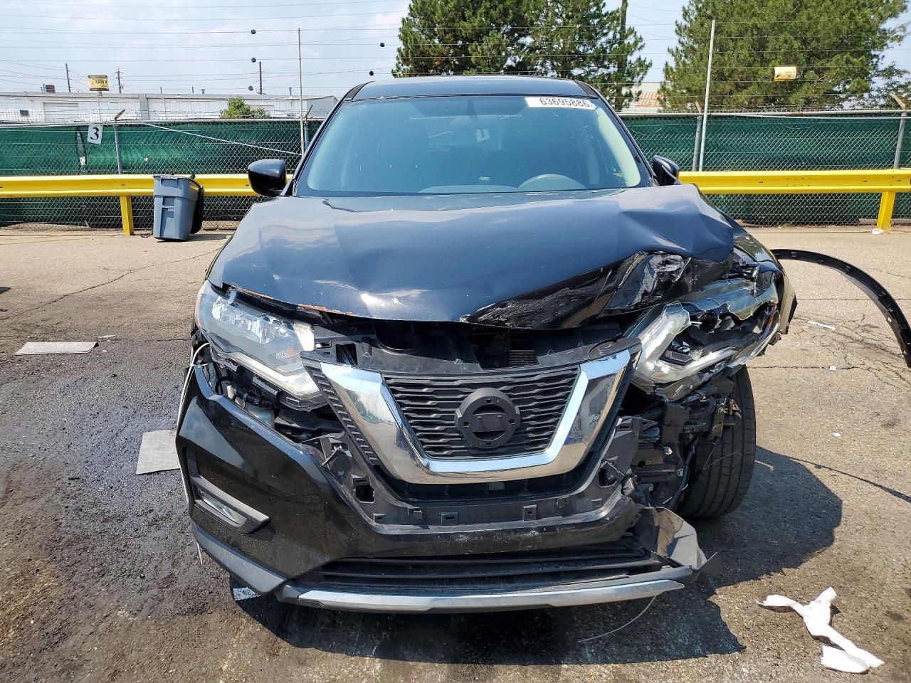 2017 Nissan Rogue S - Фото 5