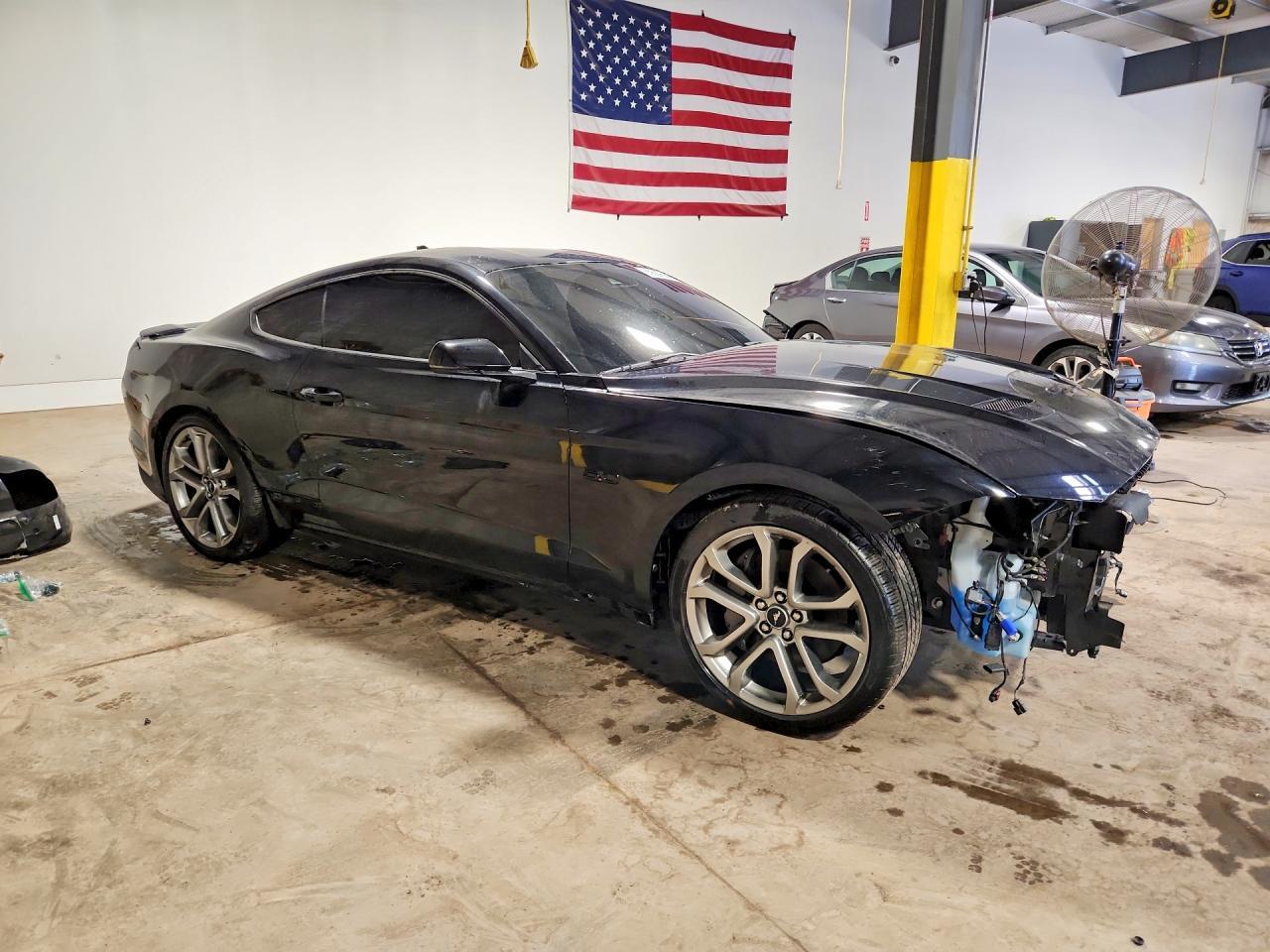 2022 Ford Mustang Gt - Фото 4