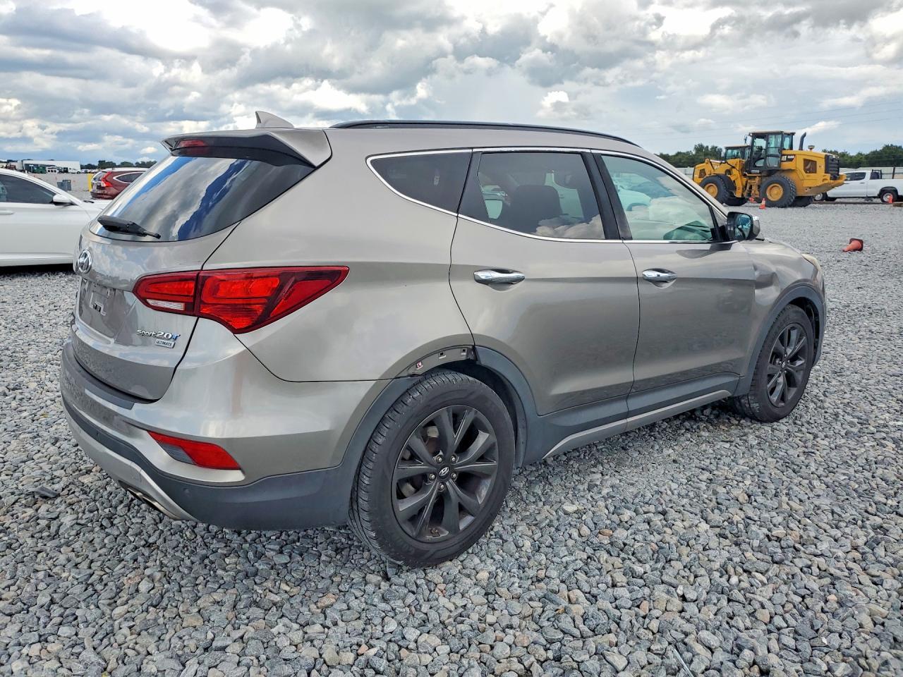 2017 Hyundai Santa Fe Sport 2.0T Ultimate - Фото 3