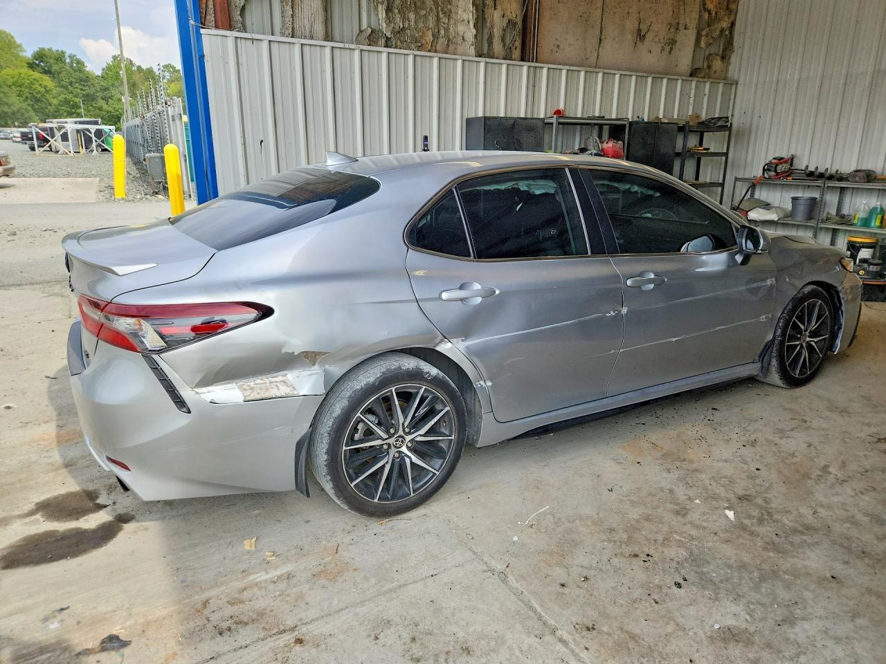 2024 Toyota Camry Se - Фото 3