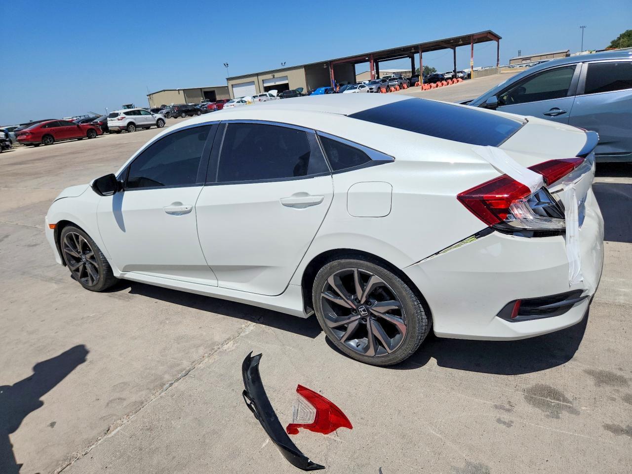 2020 Honda Civic Sport - Фото 2