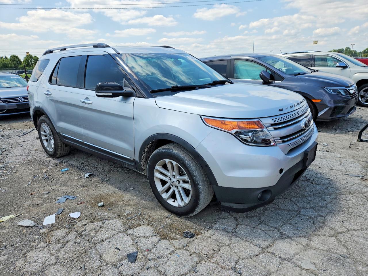 2015 Ford Explorer Xlt - Image 4