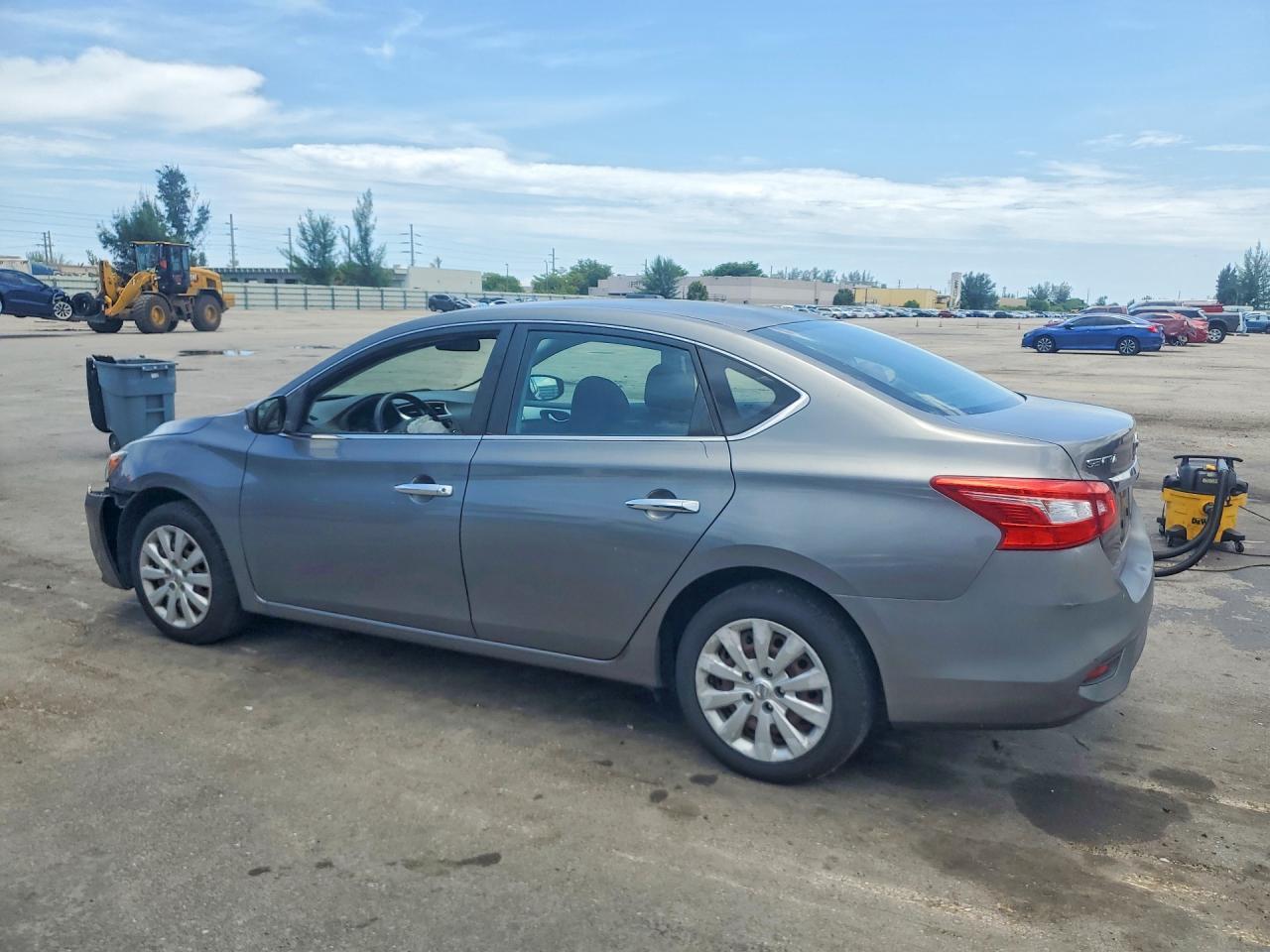 2016 Nissan Sentra S - Image 2