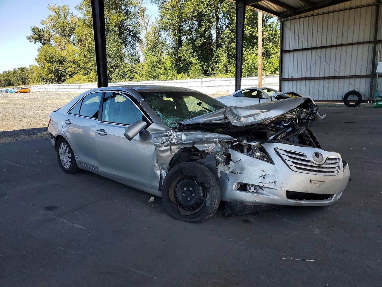 2009 Toyota Camry Le - Фото 4