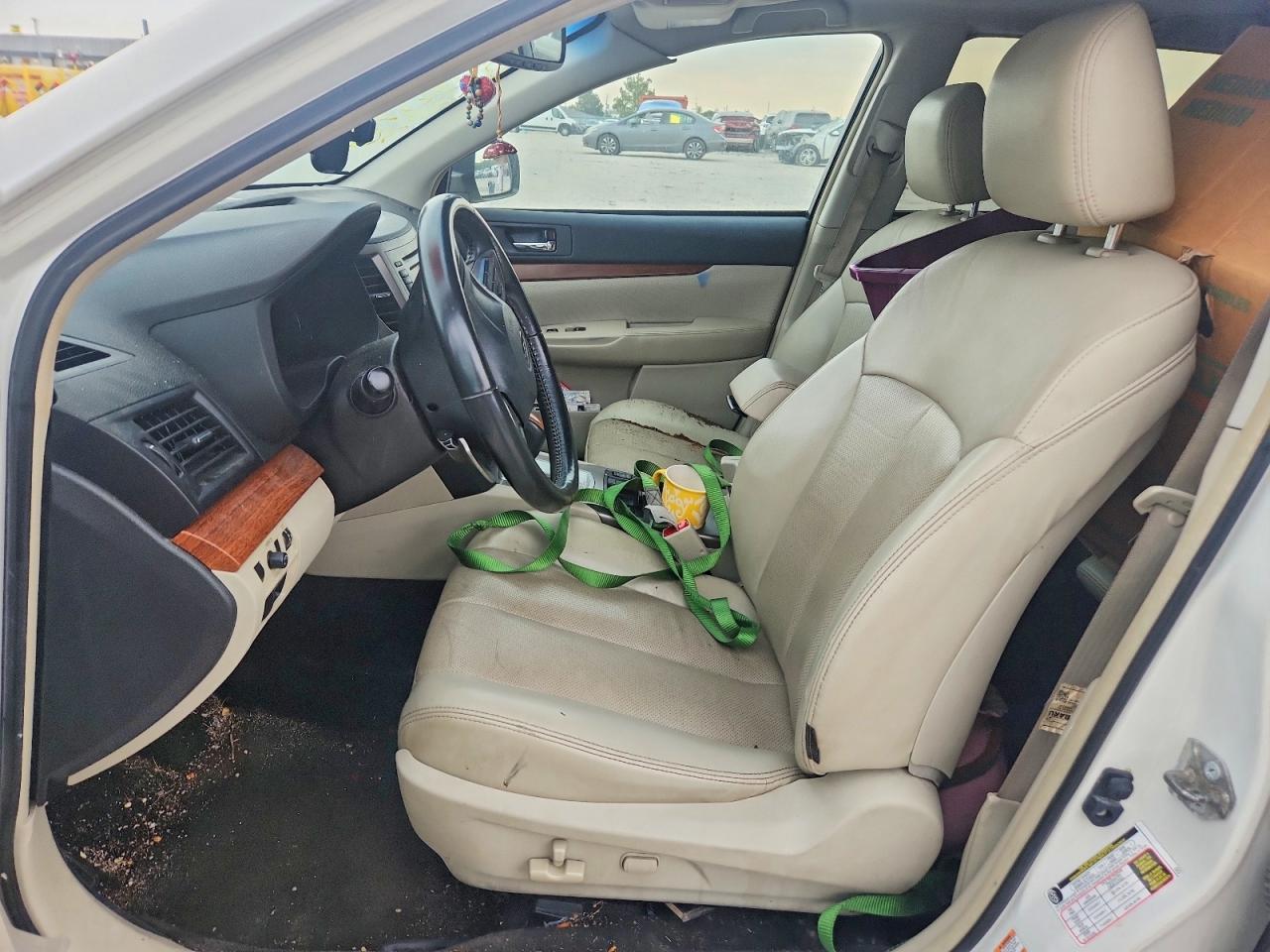 2013 Subaru Outback 2.5I Limited - Image 7