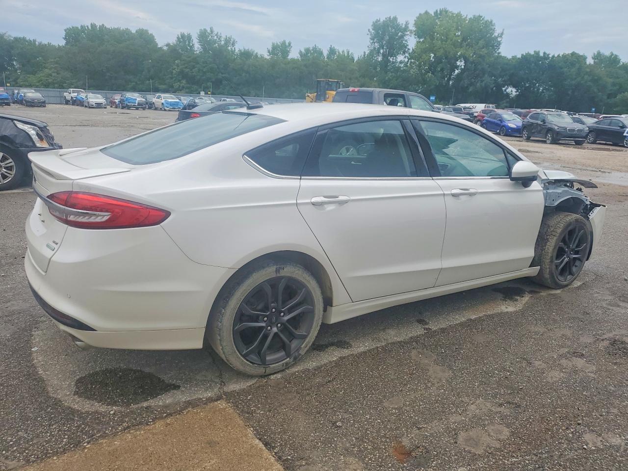 2018 Ford Fusion Se - Фото 3