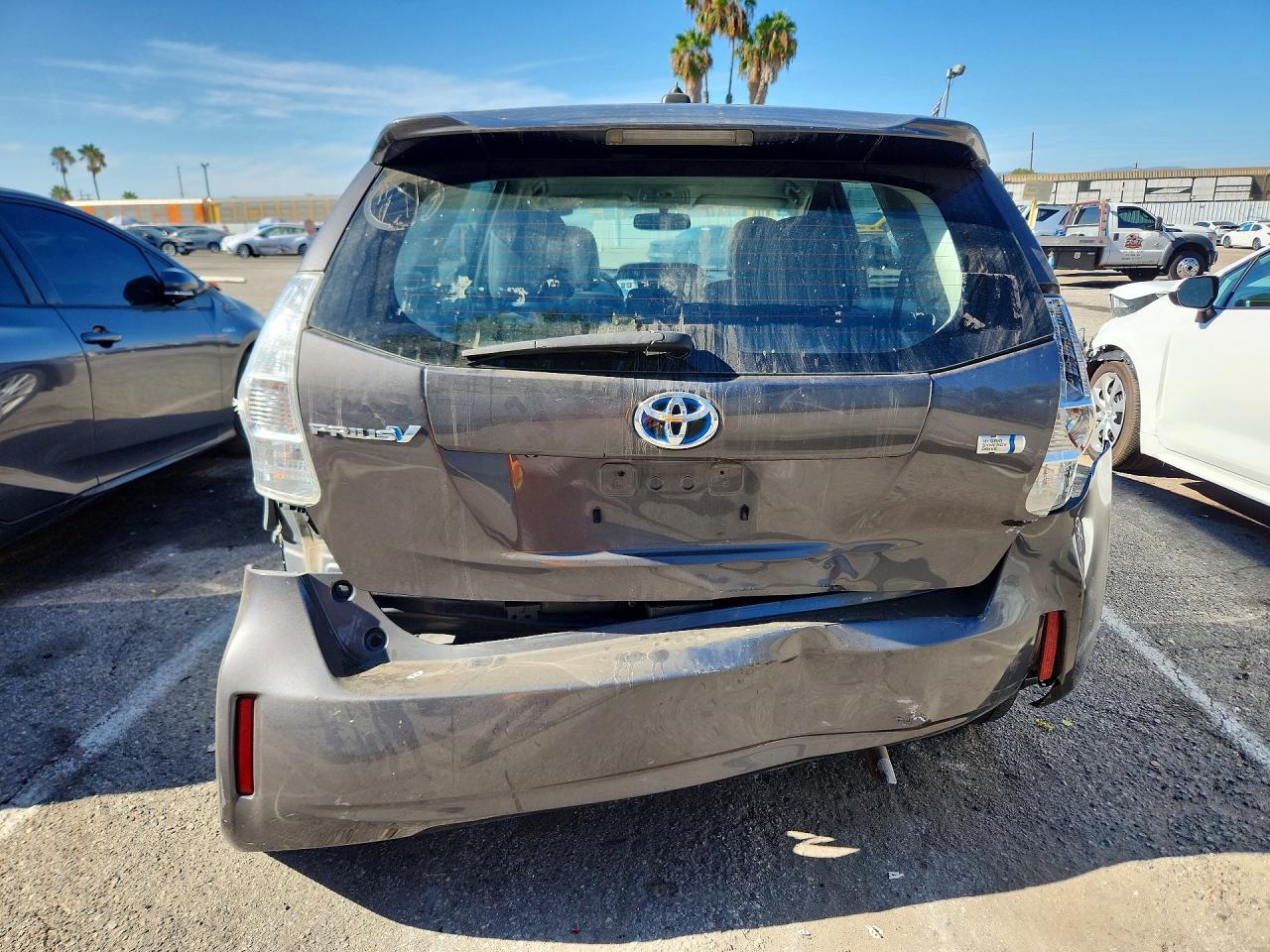 2014 Toyota Prius V Five - Image 6