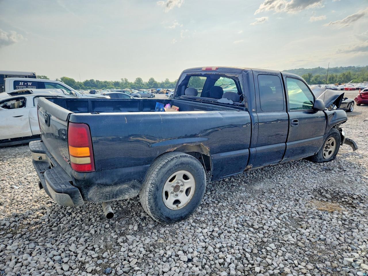 2000 GMC New Sierra C1500 - Фото 3