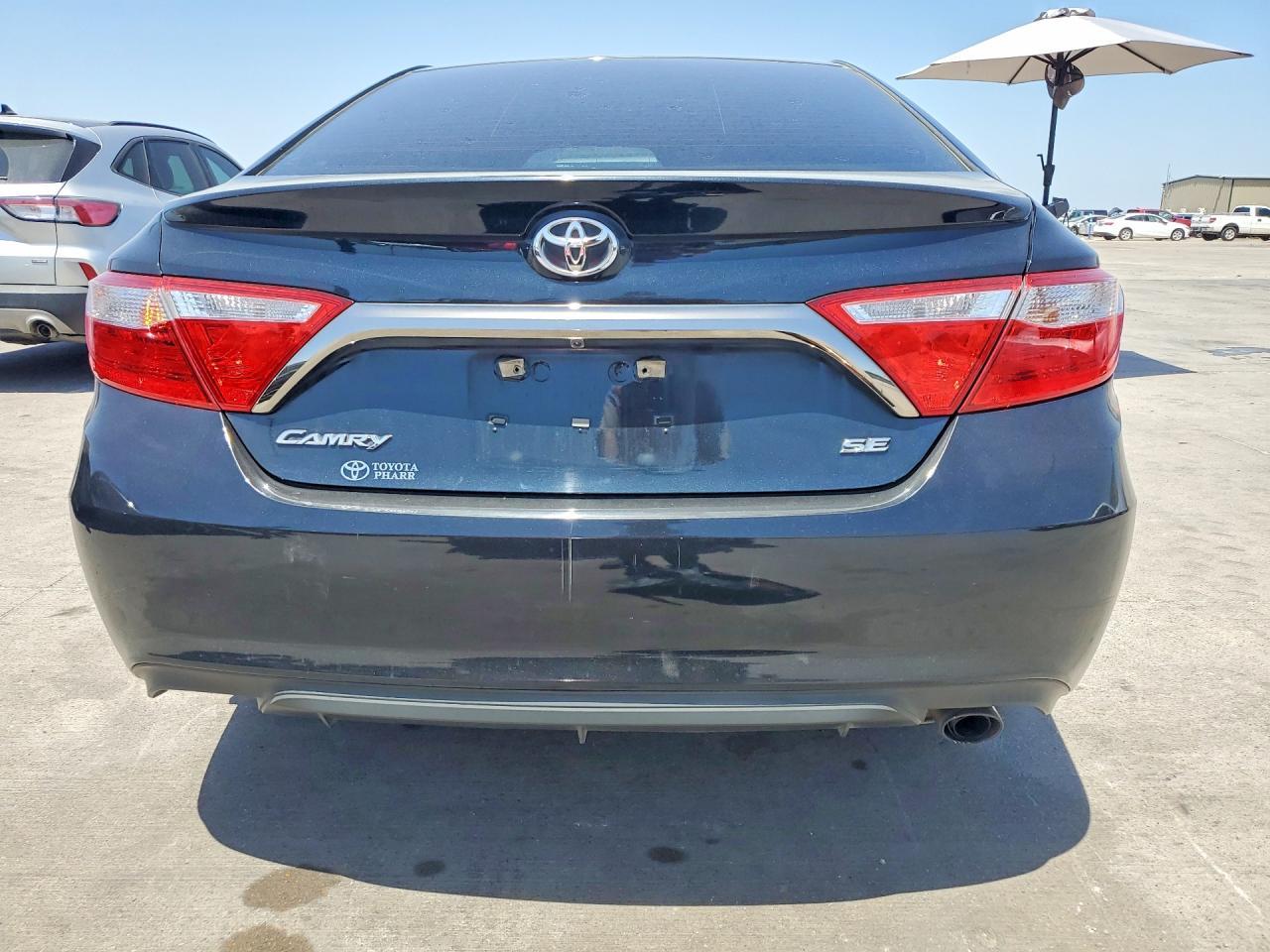 2015 Toyota Camry Se - Фото 6