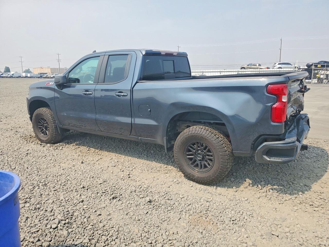 2019 Chevrolet Silverado K1500 Rst - Image 2