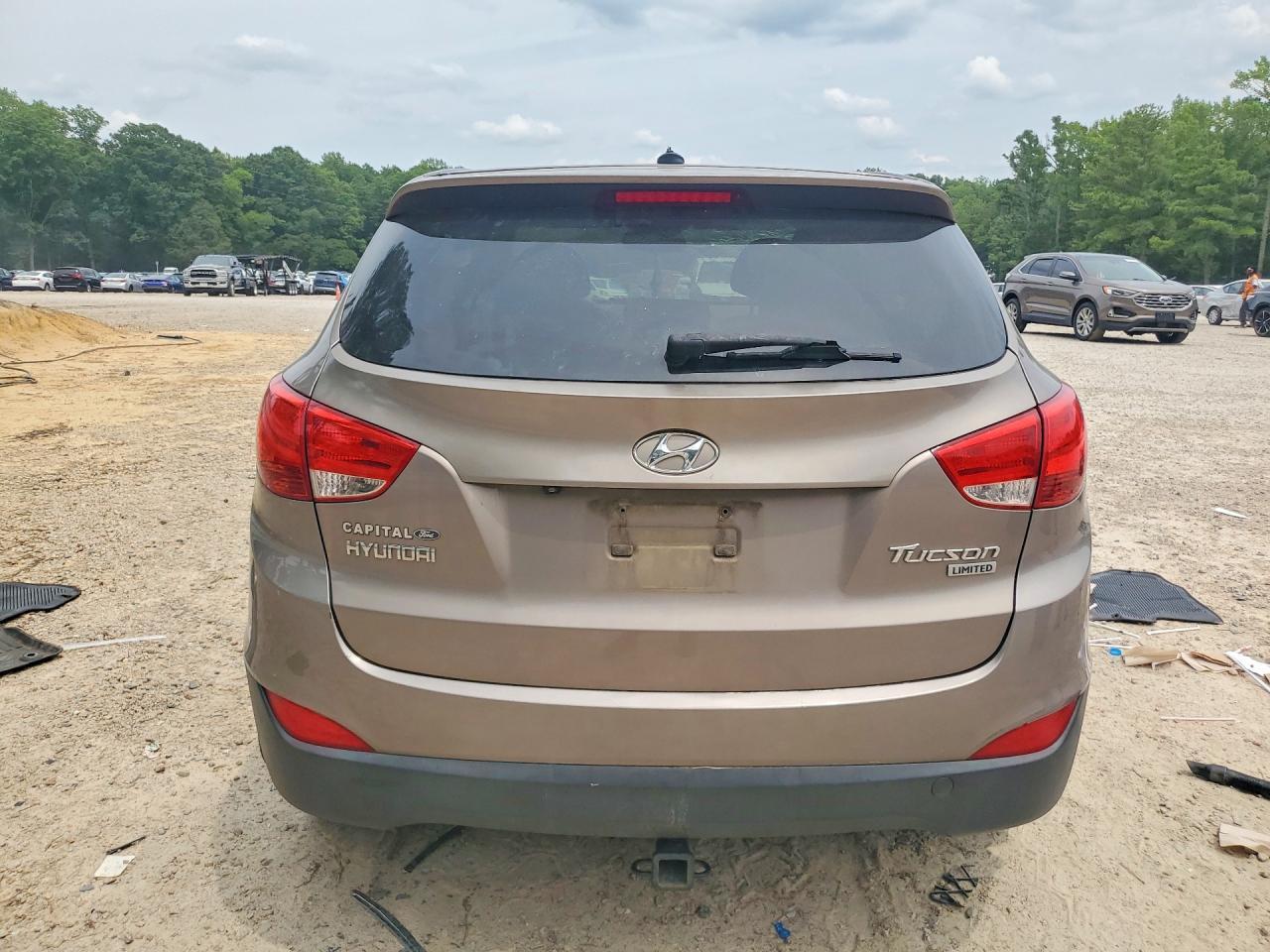 2011 Hyundai Tucson Limited - Image 6