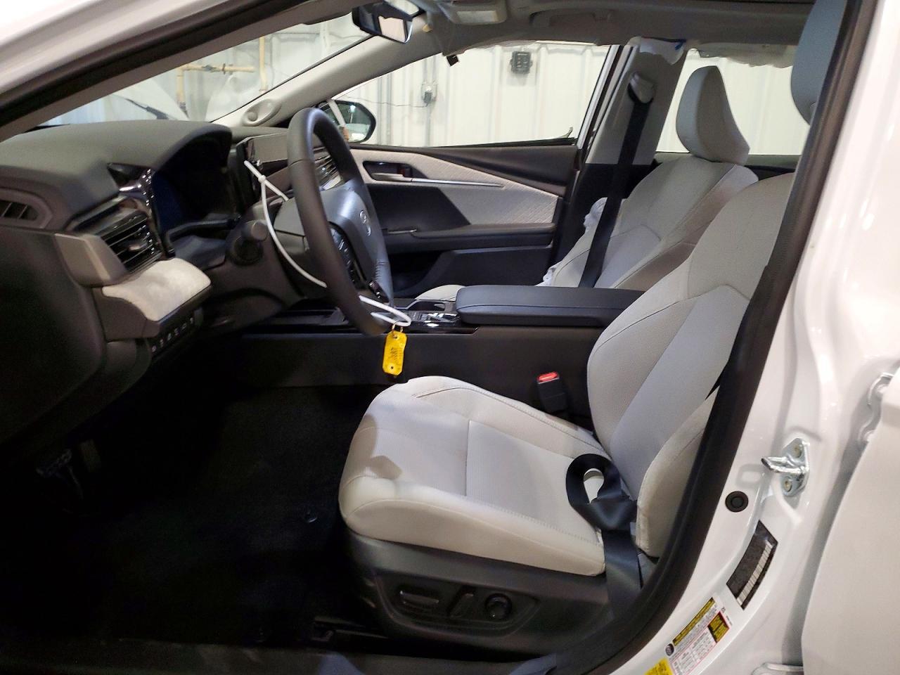 2026 Toyota Camry Xle - Фото 7