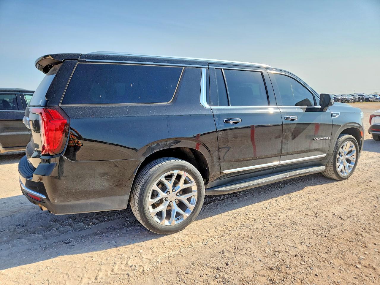 2021 GMC Yukon Xl K1500 Slt - Фото 3