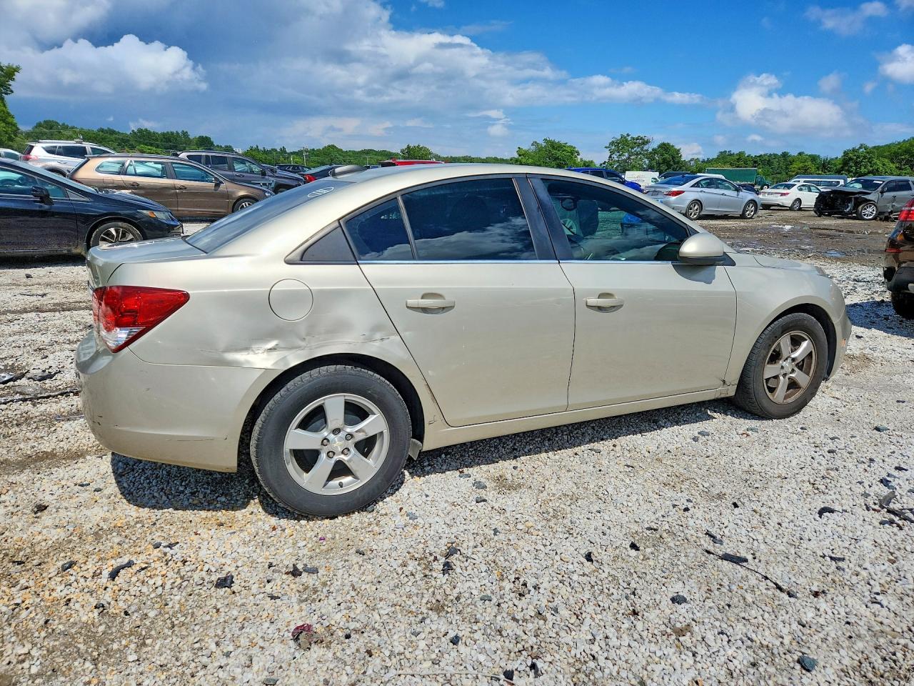 2016 Chevrolet Cruze Limited Lt - Image 3