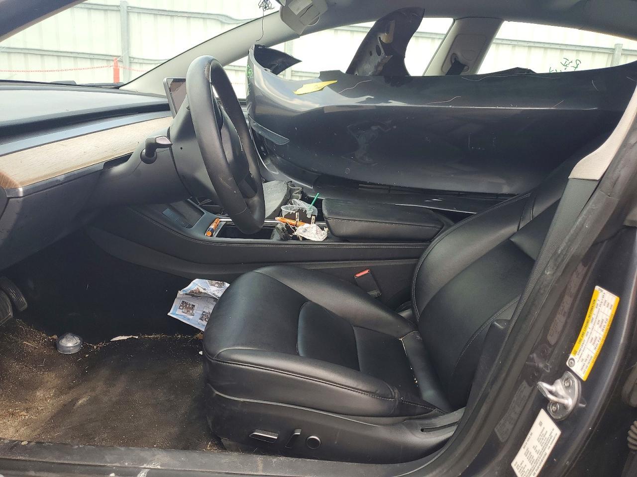 2022 Tesla Model 3 - Image 7
