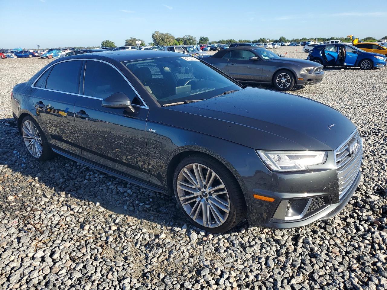 2019 Audi A4 Premium Plus - Фото 4