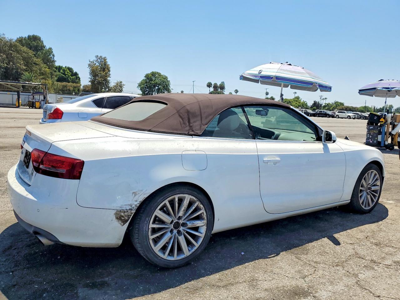 2010 Audi A5 Premium Plus - Фото 3